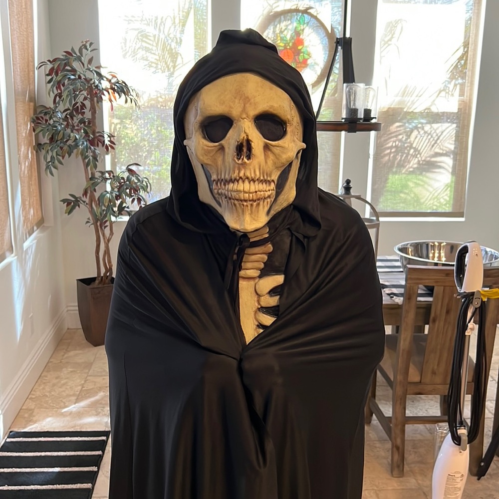 Men’s Latex Skeleton Mask with black robe